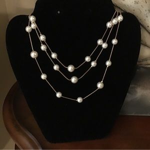Vintage Cezanne 44” single strand faux pearl necklace
